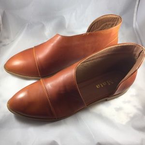 Mata Women's Pointed-Toe Shoes Side Cut Size 8.5